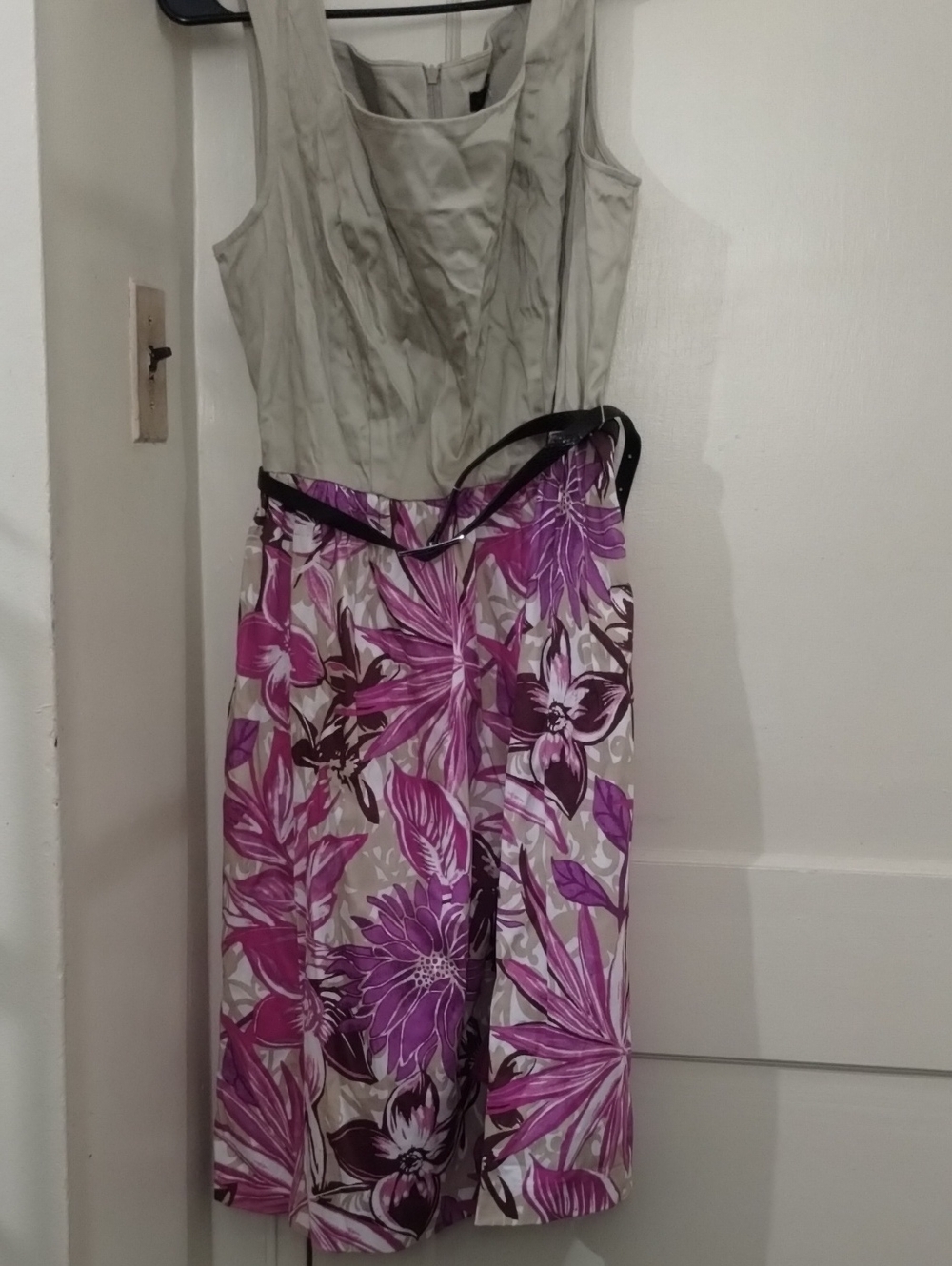 Sleeveless Floral Midi Dress in Pink and Cream by